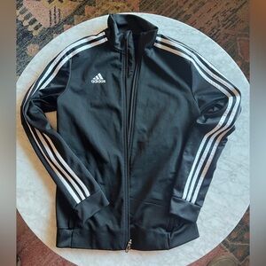 Adidas Black Zip-Up Hoodie 🖤🤍